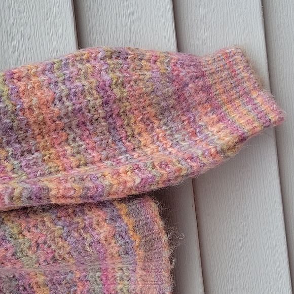 JESSICA SIMPSON PARTIAL WOOL CROPPED SWEATER SIZE LARGE NWT - Picture 8 of 14